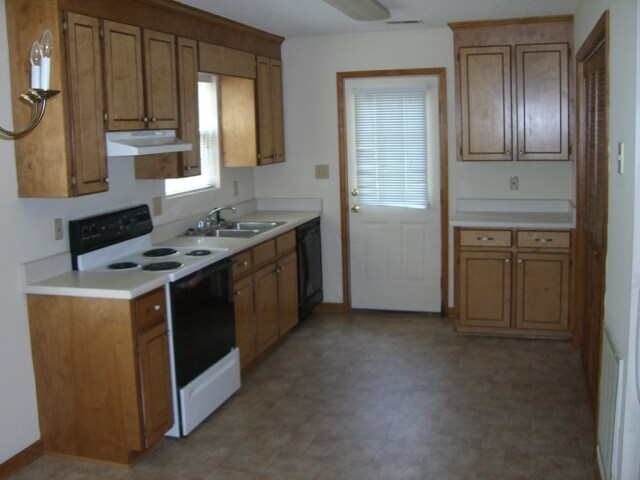 Interior View - Hazelwood Court