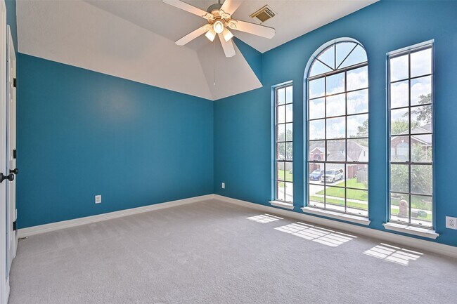 Building Photo - 2714 Safe Harbor Cir