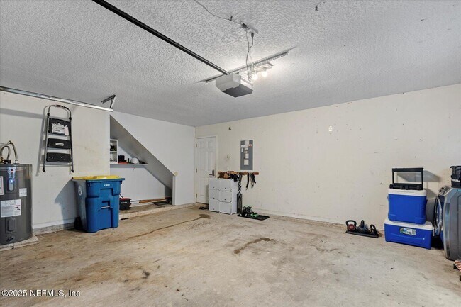 Building Photo - 13705 Fish Eagle Dr W