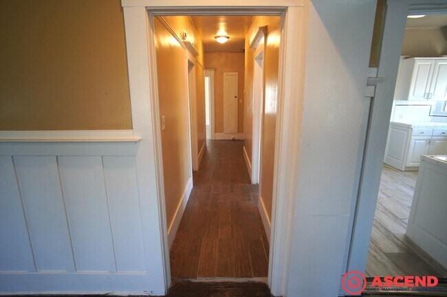 Building Photo - Charming 3BR/2BA Home in the Heart of Downtown Bakersfield