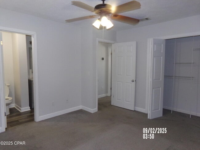 Building Photo - 420 Venetian Way