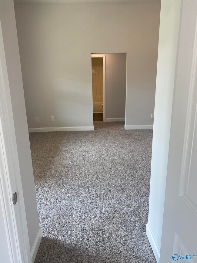 Building Photo - 109 Sorrelweed Dr