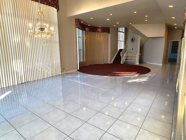 Building Photo - Multi level Mosaic Mansion on the Upper We...