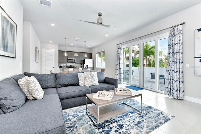 Building Photo - 7740 Sandy Ridge Dr