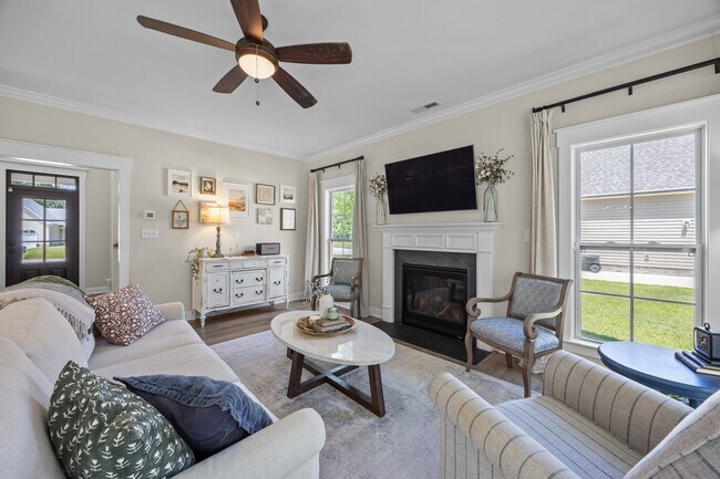 Building Photo - 3506 Sir James Ln