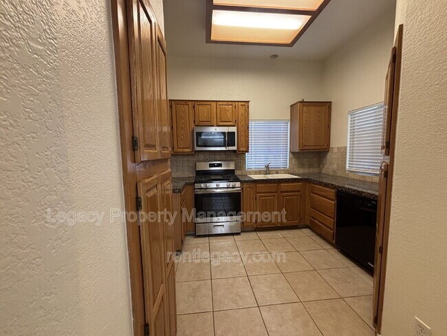 Building Photo - 8559 Star Bright Ct