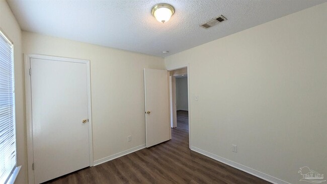 Building Photo - 6942 Falcon Dr