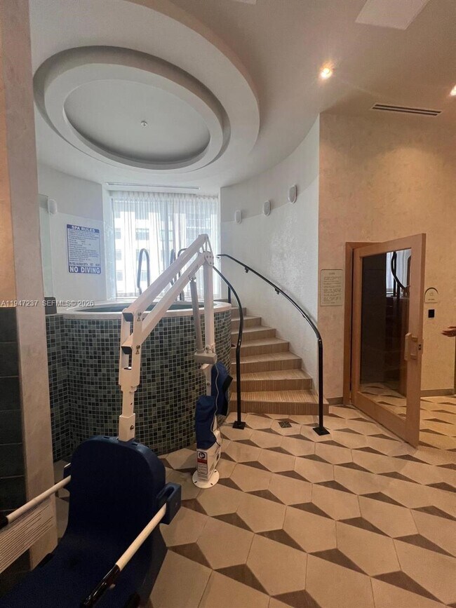 Building Photo - 11 NE 6th St