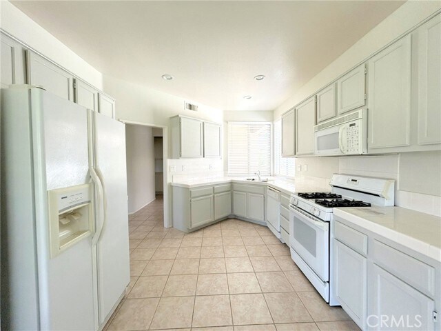 Building Photo - 5793 Orange Tree Ave