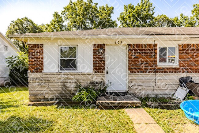 Building Photo - 1603 E Princeton Ave