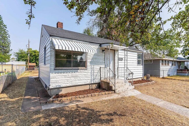 Building Photo - Charming, Updated 3 Bed Spokane Home w/ Fenced Yard and Storage Shed!
