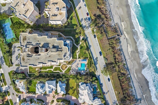 Building Photo - 176 Helios Dr