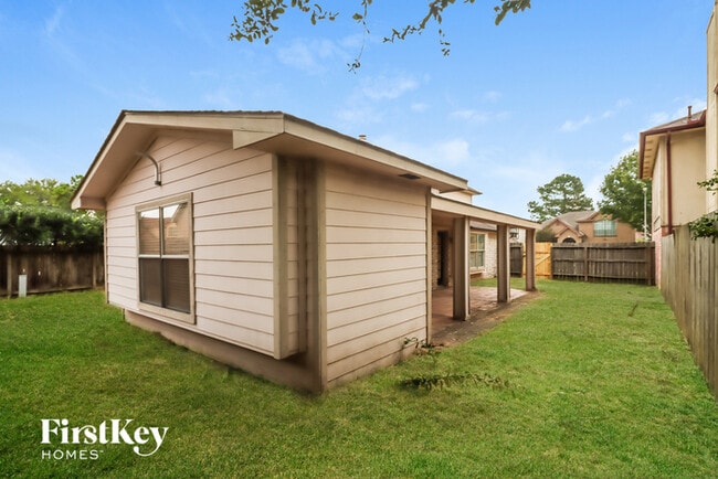 Building Photo - 12314 Meadow Ridge Dr