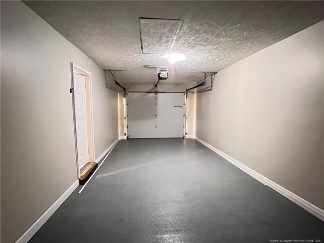 Building Photo - 136 Brocton Dr