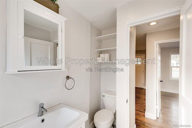 Building Photo - 1764 Oswego St