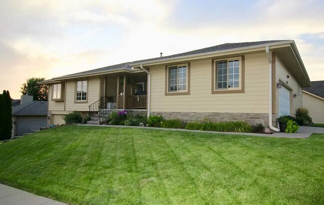 Building Photo - Spacious Four Bedroom with 5th Non Conforming Room!