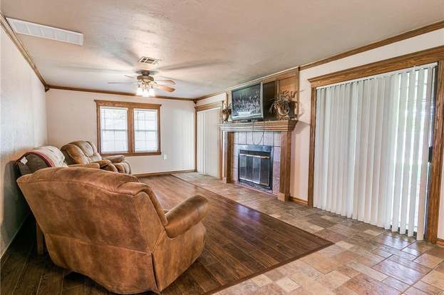 Building Photo - 211 S Fox Dr