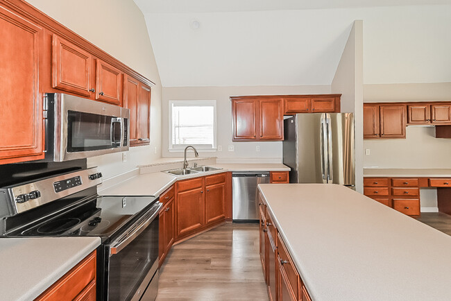Building Photo - Comfort & Charm in Olive Branch