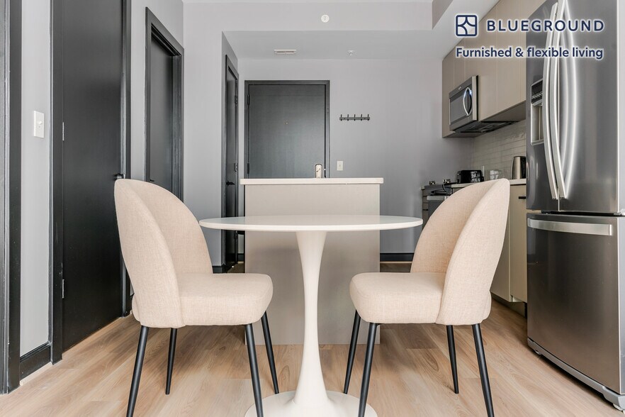 Building Photo - 1313 L St NW