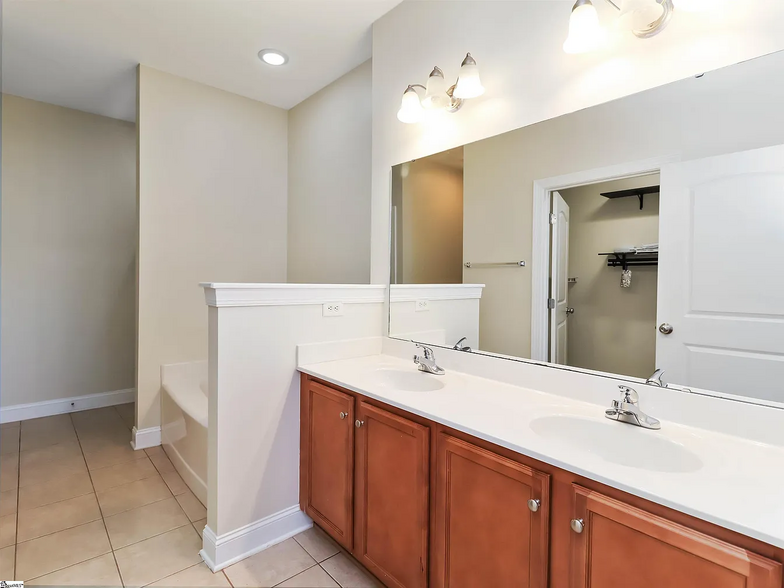 Master Bath Dual Vanities - 116 Ashgrove Ln
