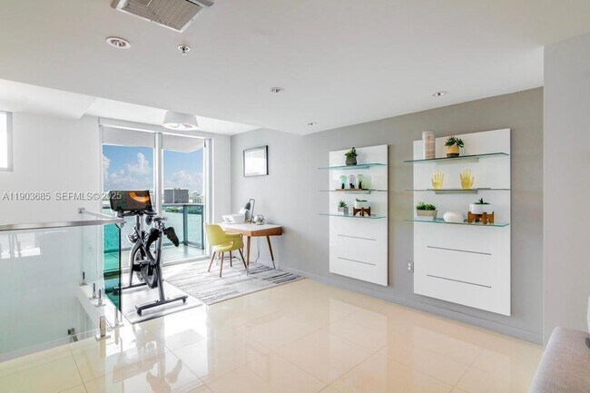 Building Photo - 7928 East Dr