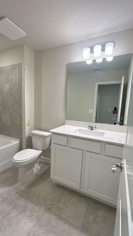 Building Photo - 2318 Southbury Dr