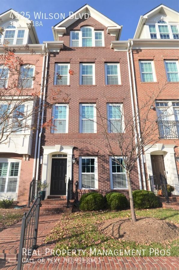 Building Photo - 4525 Wilson Blvd