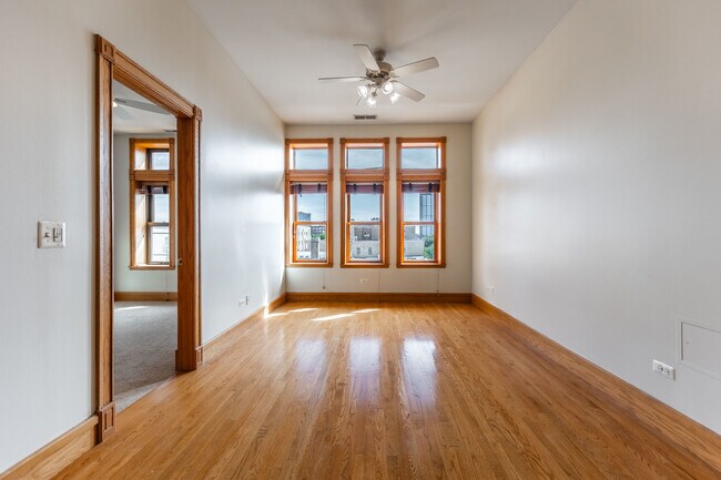 Building Photo - 1162 W Grand Ave