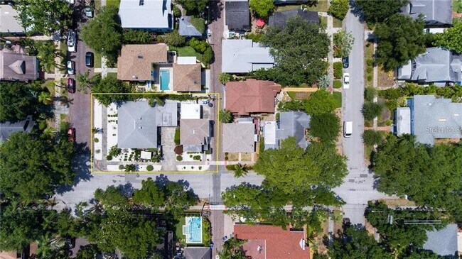 Building Photo - 1400 Locust St NE