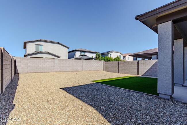 Building Photo - 17478 W Paraiso Ln