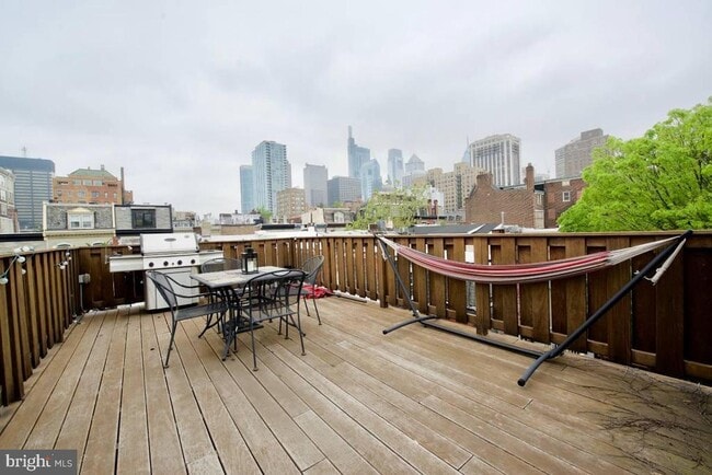 Building Photo - 2223 Latimer St