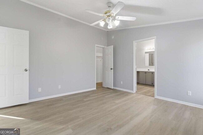 Building Photo - 5320 Long Branch Rd