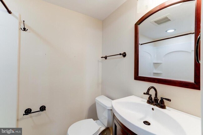 Building Photo - 2308 Mary Baldwin Dr