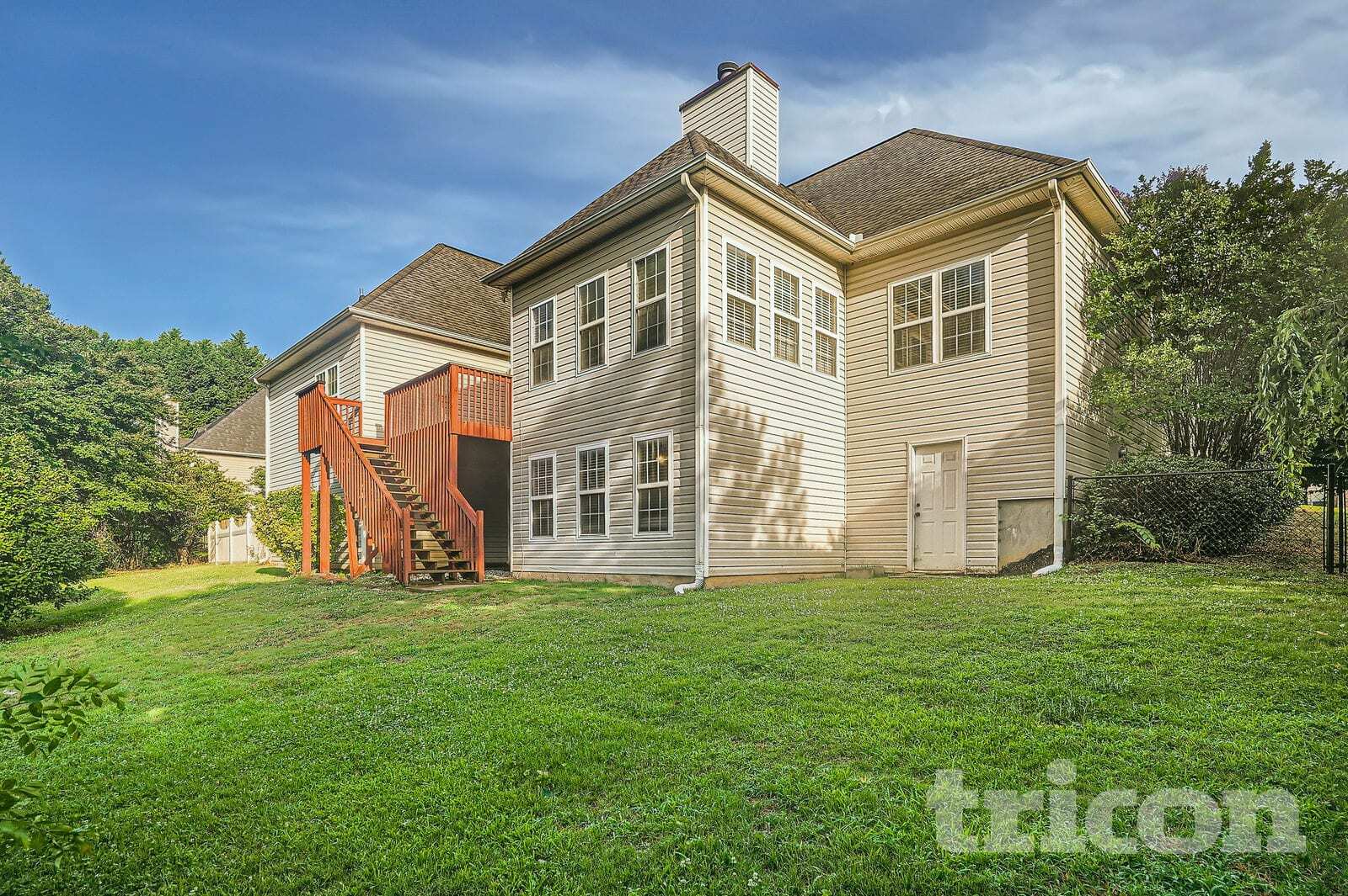 Building Photo - 326 Henderson Lake Dr SW