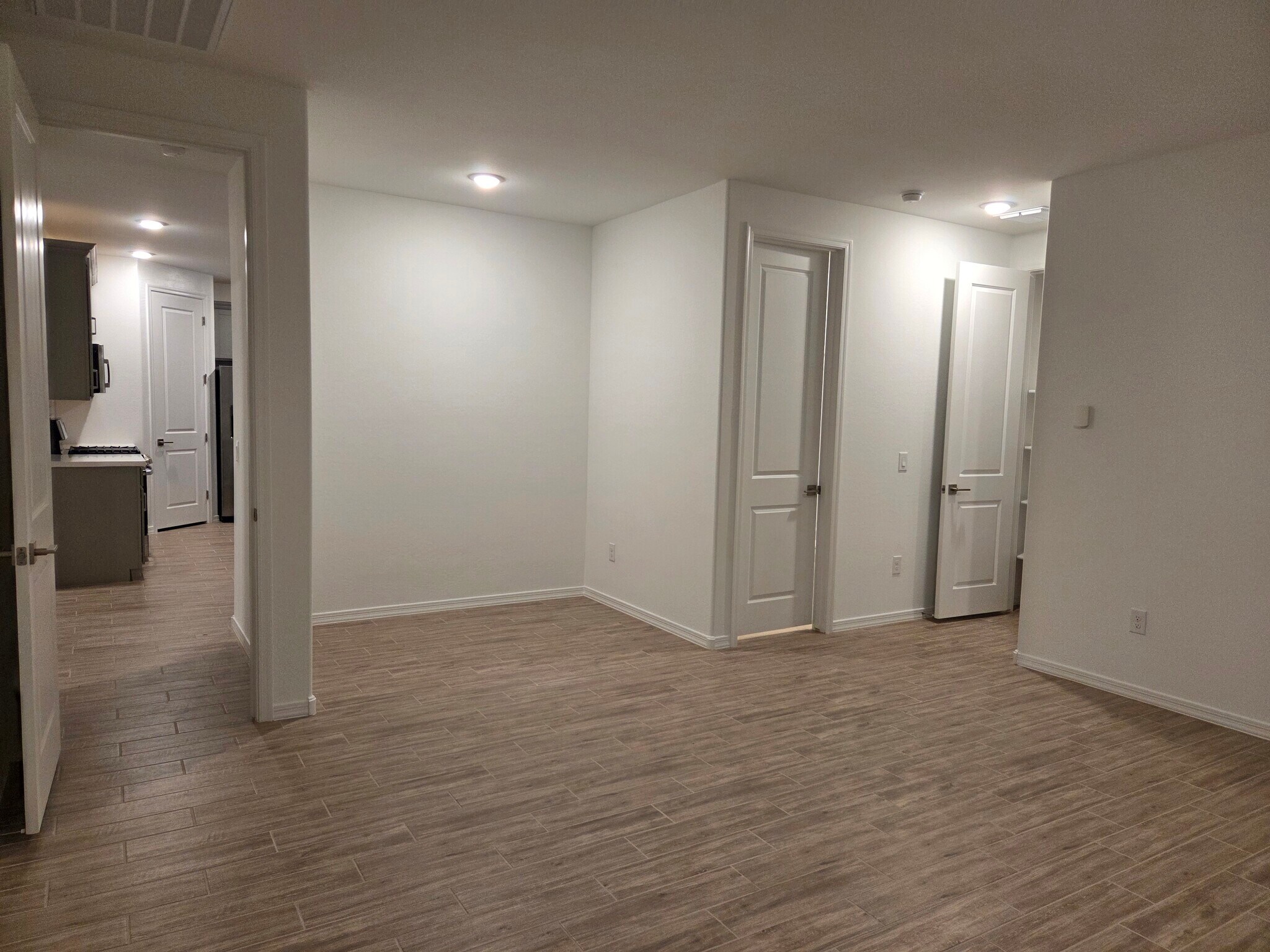Building Photo - 22816 E Roundup Way