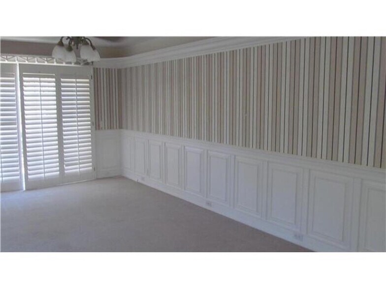 second bedroom - 2015 Hidden Crest Dr