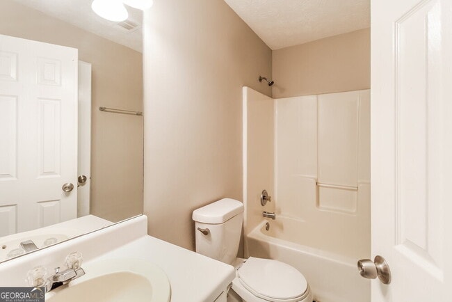 Building Photo - 109 Finnigan Dr