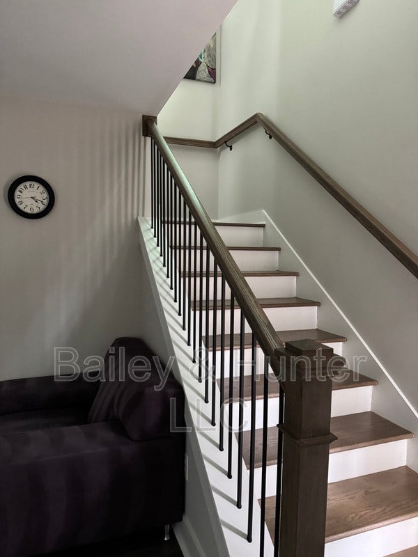 Building Photo - 1328 B Blvd SW