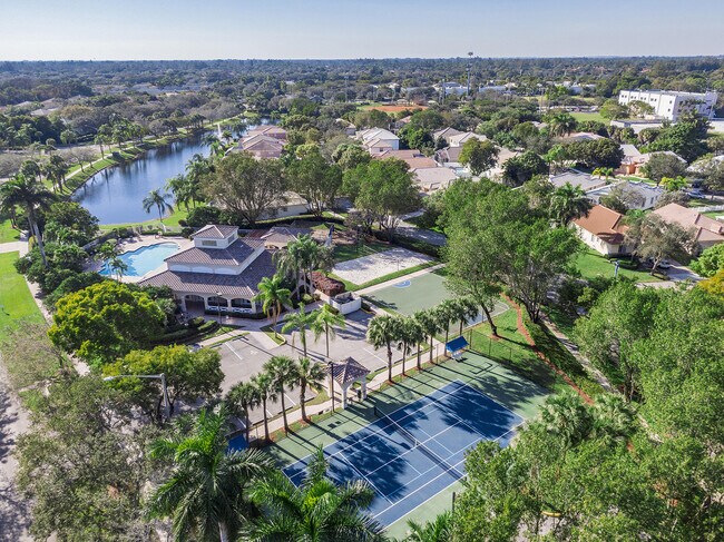 Building Photo - 5029 Heron Pl