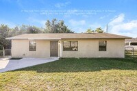 Building Photo - 9014 Fashion Pl