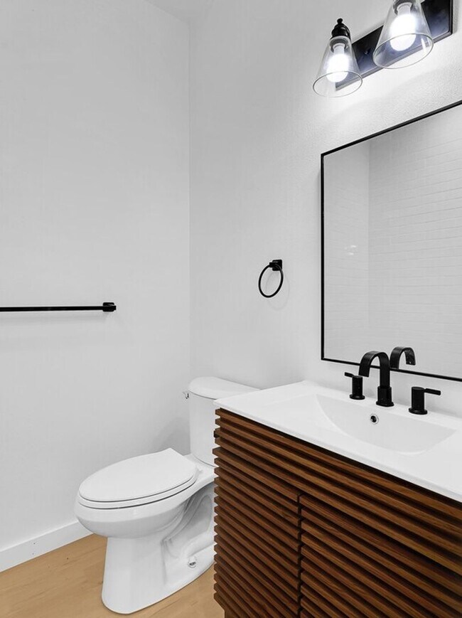 Building Photo - Well-maintained 3BD 2BA Home in Waco - Available in May!