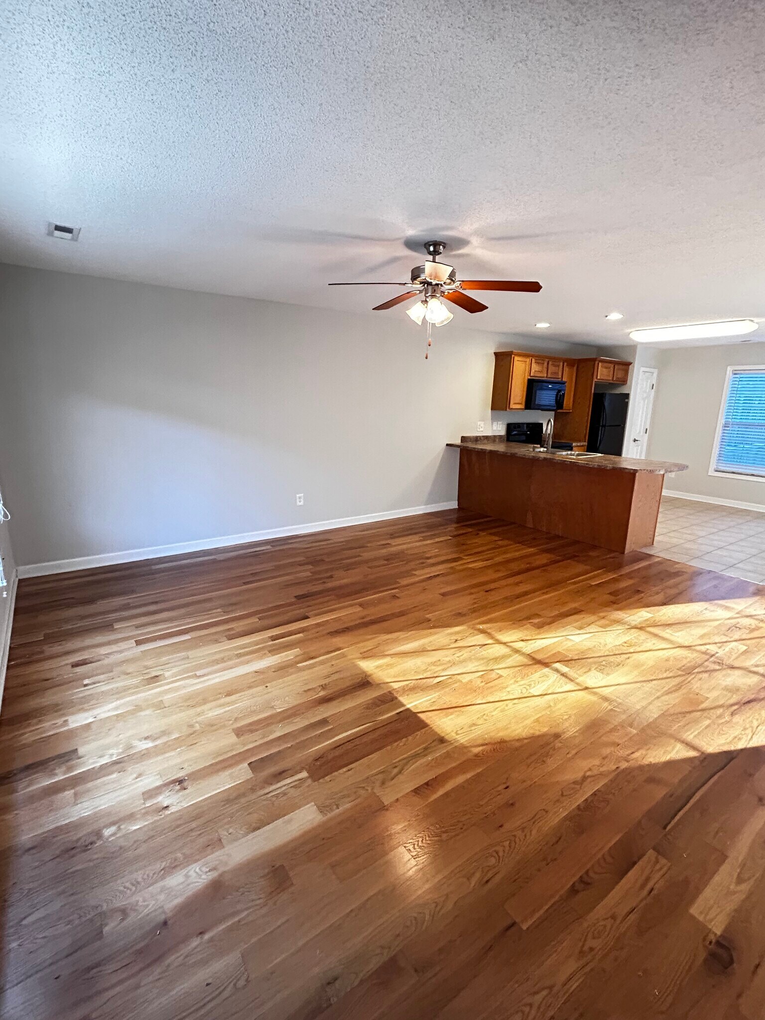 Building Photo - 563 Boring Chapel Rd