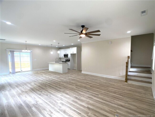 Building Photo - 209 Walker Downs Cir