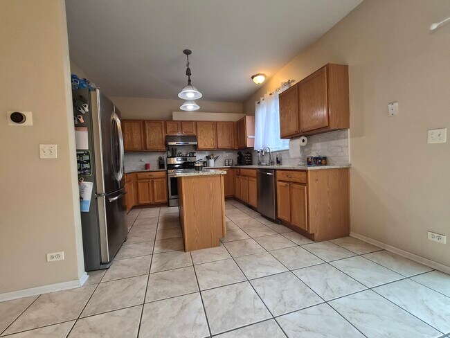 Building Photo - 2337 Hudson Cir