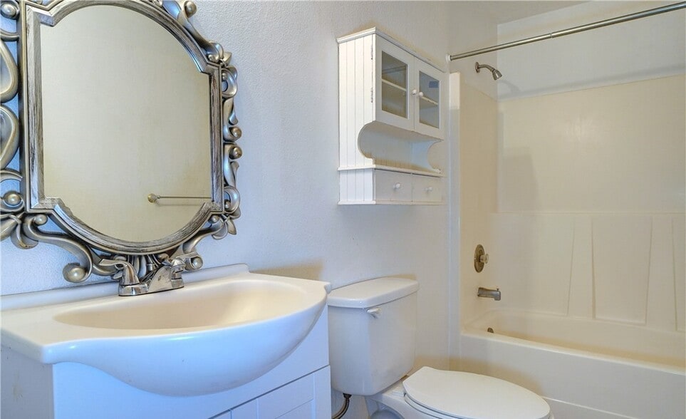 Full Bath - 10332 15th Avenue Ct E