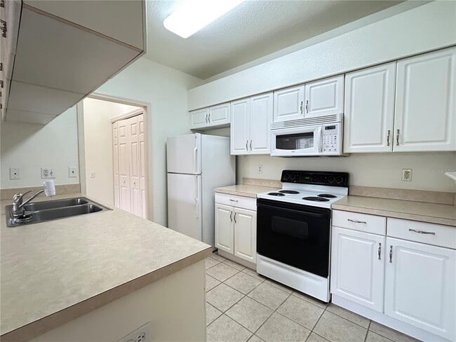 Building Photo - 1004 Eagle Pond Dr