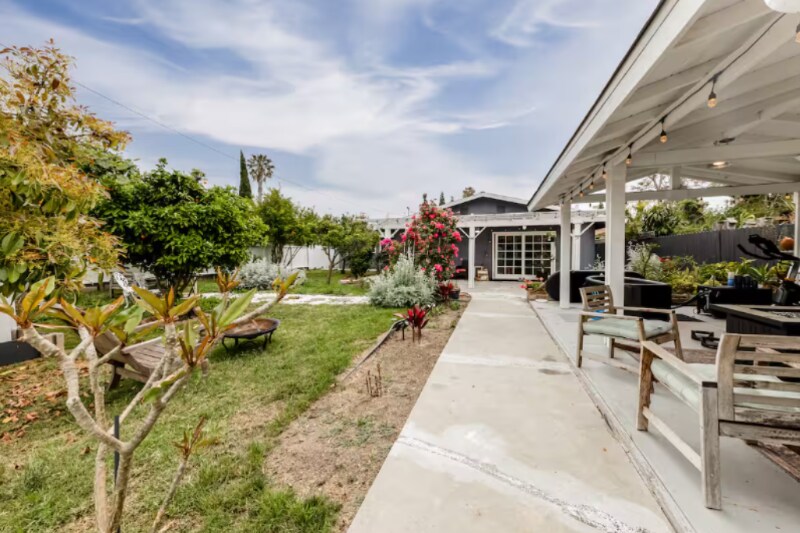 Building Photo - 13731 Olympic Ave