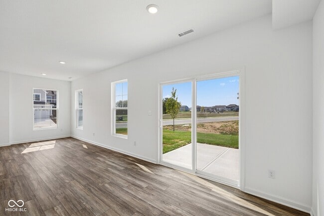 Building Photo - 12607 Cattle Rdg Dr