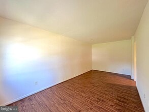 Building Photo - 9773 Hagel Cir