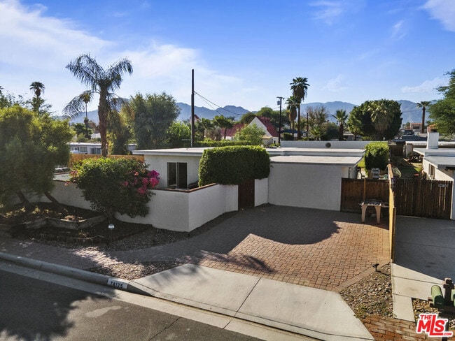 Building Photo - 74125 San Marino Way